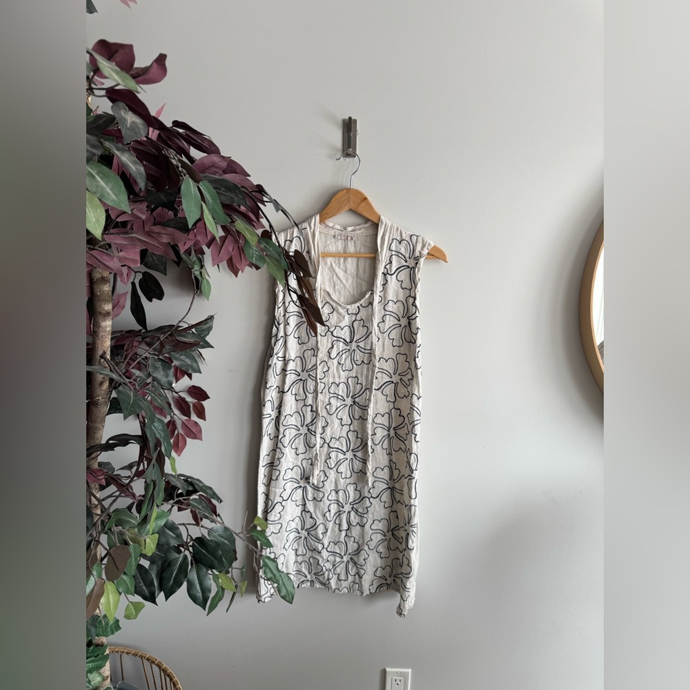 Bellambia linen Sleeveless Cream Dress with Black Floral Outline